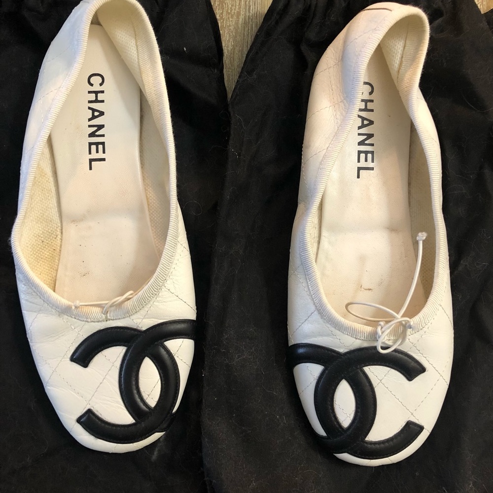 Chanel classic ballet flats